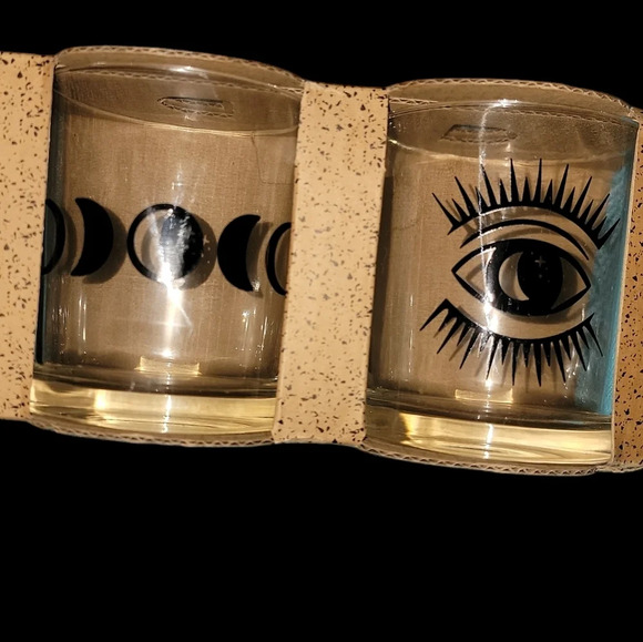 Set of 4 New Lowball Glass Tumblers. Each have Different Designs. See photos. - Picture 3 of 6